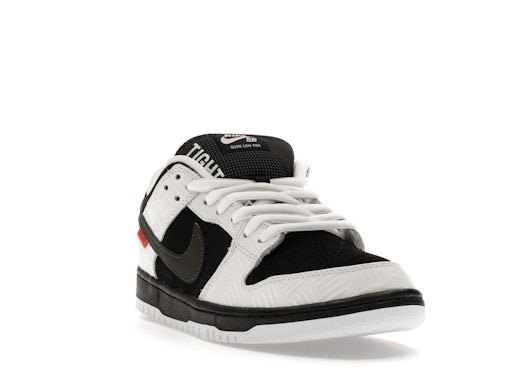 Nikd SB Dunk Low TIGHTBOOTH