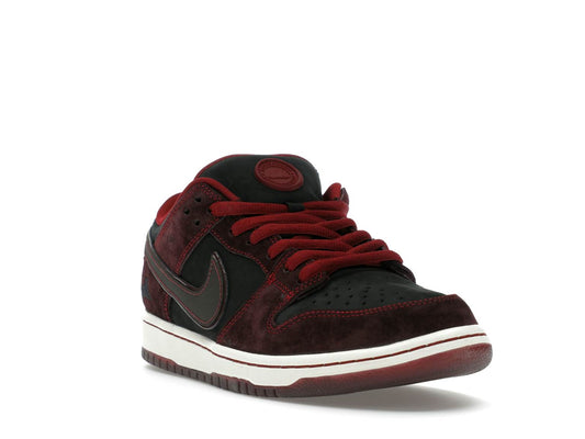 Nike SB Dunk Low Riot Skateshop
