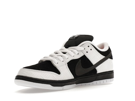 Nikd SB Dunk Low TIGHTBOOTH