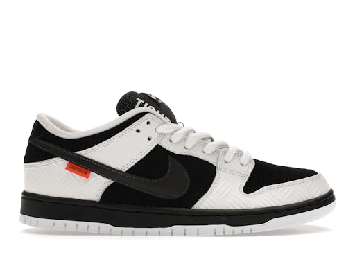Nikd SB Dunk Low TIGHTBOOTH